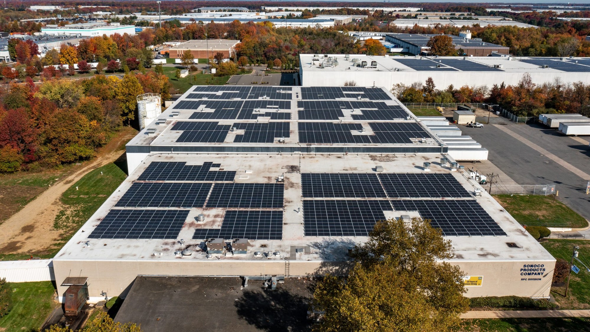 Benefits of Commercial Solar Panels and Battery Storage for Businesses in 2026